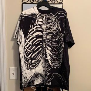 Skeleton tshirt